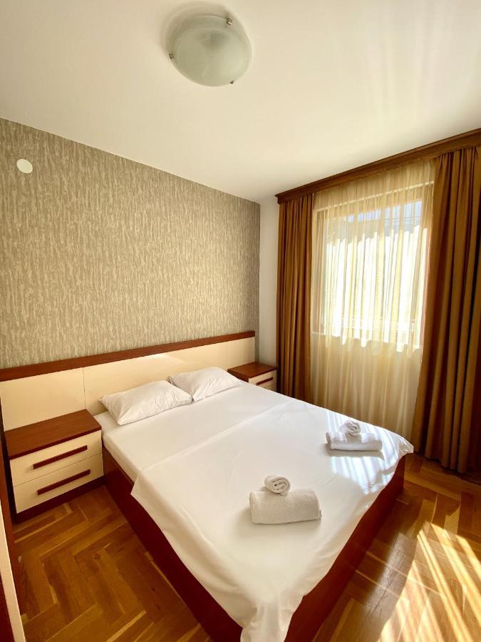 Apartments First Line Petrovac Exterior foto