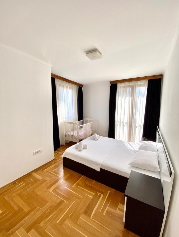 Apartments First Line Petrovac Exterior foto