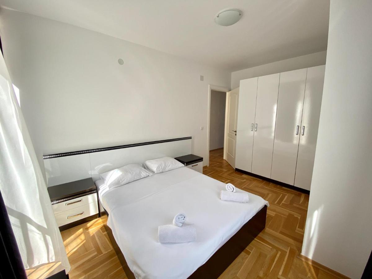 Apartments First Line Petrovac Exterior foto